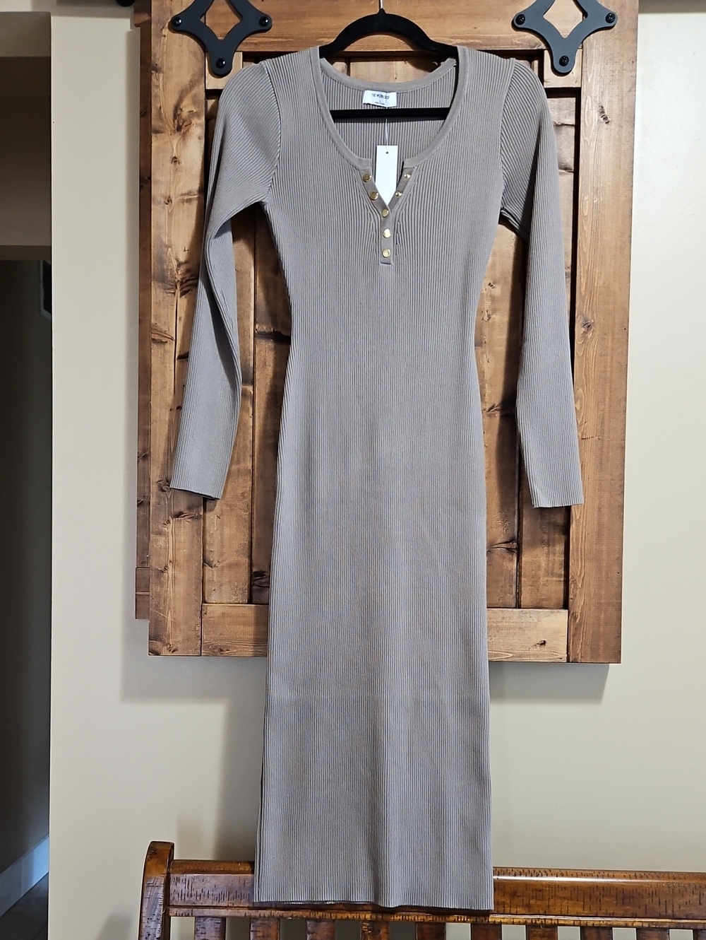 The Workshop Ribbed Henley Bodycon Midi Dress L in Taupe.